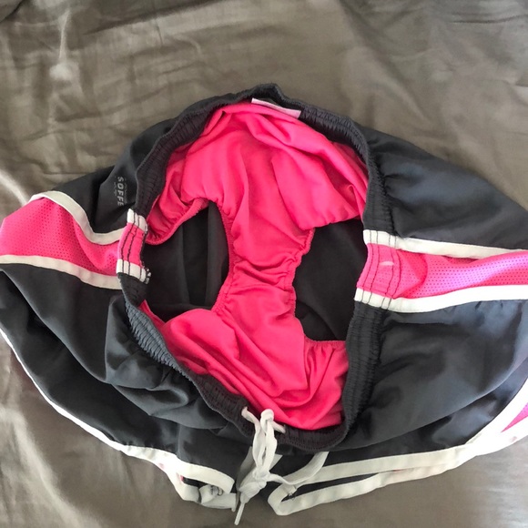 Workout shorts bundle - Picture 2 of 6